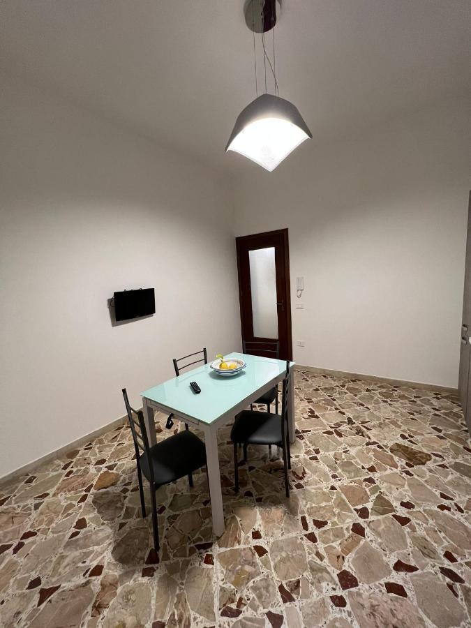A Due Passi Dal Centro Villa Marsala Exteriör bild
